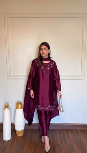 Ensemble pantalon et haut en soie américaine InCotton.M pour femme, couleur bordeaux foncé, séchage rapide, infroissable, nouvelle collection, idéal pour mariage et soirée, en soie Tibby. - Product Image 1