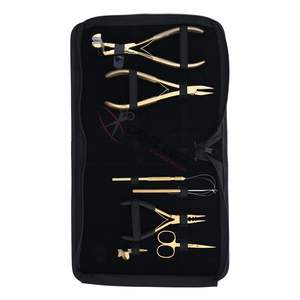 Kit d'outils pour extensions capillaires : Pince à bandes adhésives, Pince à sertir les anneaux plats, Pince à trois trous, Crochet de tirage, Ciseaux, Anneau de séparation pour doigt - Product Image 1
