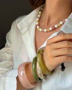 Elegante Brazalete de Resina Hecho a Mano con Patrón de Olas del Océano, Joyería de Moda para Mujer - Product Image 5