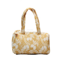 Grand sac cabas matelassé en coton personnalisé Broderie Décoration Fermeture à glissière Style tendance pour un usage quotidien Quantité minimale de commande faible