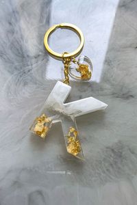 Nouveauté, porte-clés en résine très vendu, porte-clés cadeau, prix de gros, porte-clés pour couples, personnalisation du logo au laser - Product Image 3