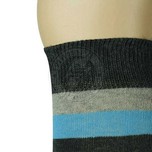 Chaussettes d'équitation sur mesure légères et de haute qualité - Créez votre propre design avec des couleurs et des tailles personnalisées pour hommes - Product Image 6