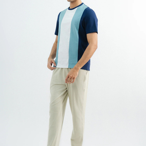 เสื้อยืดออกกำลังกายผู้ชาย คอกลม ทรงเข้ารูป ระบายอากาศได้ดี พิมพ์ลายได้ตามต้องการ ผลิตจากผ้าโพลีเอสเตอร์/คอตตอนคุณภาพสูง สีพื้น - Product Image 2