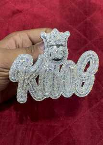 Pendentif Hip Hop Personnalisé en Argent Sterling 925 Plaqué Or 18K avec Lettre Initiale en Moissanite et Nom Gravé - Product Image 4