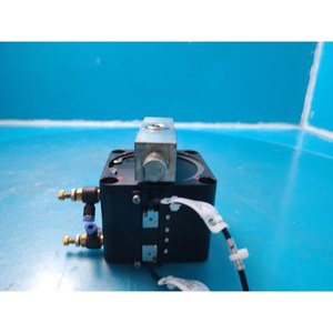 Cilindro de sujeción Lam Research 2300 Exelan Flex45 T/M 2, Cilindro de sujeción 2300 Exelan Flex45 T/M 2 usado tal como está, Legacy Semiconductor E - Product Image 3