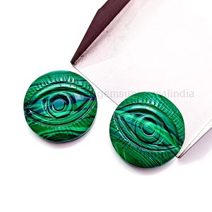 Perles de malachite sculptées à la main, motif œil porte-bonheur, pour la création de bijoux, 10x12mm, pierres de malachite sculptées à la main, perles charmes. - Product Image 1