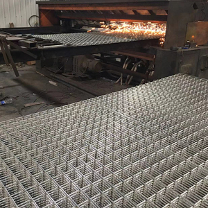 Clôture en maille en V enduite de PVC <span class=keywords><strong>rigide</strong></span> galvanisée par usine professionnelle clôture soudée de <span class=keywords><strong>grillage</strong></span> pour la clôture 3d de mur de limite - Product Image 4