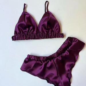 Ensemble soutien-gorge et culotte sexy pour femme en soie/coton avec dentelle, design triangle sans bretelles, bretelles ajustables par boutons, soutien-gorge à armatures - Product Image 2