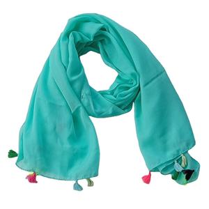 Écharpes pour femmes en viscose teinte unie, design élégant et tendance, couleur et logo personnalisés, usage décontracté, tissu extrêmement doux, au meilleur prix - Product Image 5