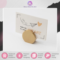 Offre Exclusive : Porte-cartes de table ronds classiques en laiton doré, porte-menus en laiton, fabriqués et exportés par un fabricant indien.