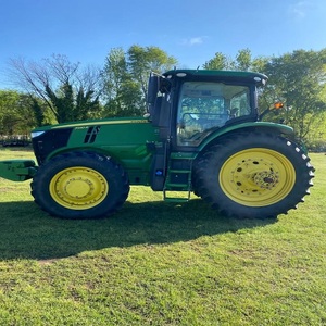 Tracteur à roues John Deere 7230R 75HP 4WD avec système de pompage de moteur avancé, conçu pour les opérations agricoles modernes à grande échelle. - Product Image 6