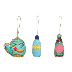 Adornos Navideños Bordados a Mano en Terciopelo y Satén, Personalizados al por Mayor, con Camellos, Renos, Ovejas y Caballos - Product Image 5