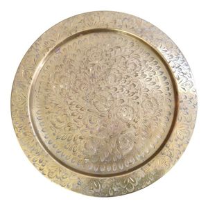 Bandeja de Servicio Decorativa de Latón Grabado con Patrón Real para Bodas, Banquetes y Exhibiciones de Gastronomía Fina - Product Image 5