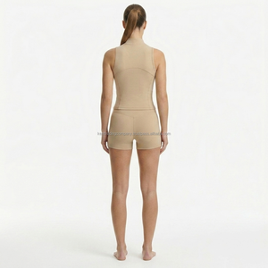 Conjunto de Yoga de Talla Grande para Mujer, Marca Privada, con Logotipo Personalizado, Top sin Mangas con Media Cremallera y Pantalones Cortos de Cintura Alta, Conjunto Deportivo de 2 Piezas - Product Image 5