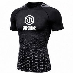 Camiseta de compresión cómoda de manga larga con tela que absorbe el sudor, que ayuda a los atletas a mantenerse concentrados y energizados. - Product Image 5