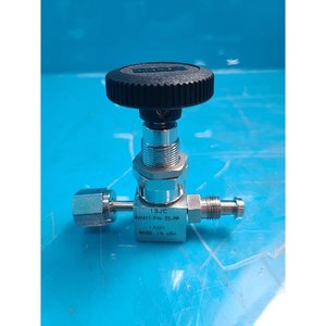 Vanne à diaphragme FUJIKIN 316L 23718 haute pureté, utilisée comme pièce détachée pour équipement semi-conducteur Legacy - Product Image 3