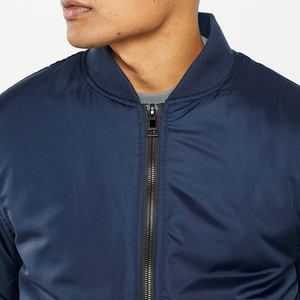 Vestes bomber décontractées vintage de haute qualité, personnalisées en gros, OEM, douces, chaudes, en polyester/nylon matelassé, sur mesure - Product Image 5
