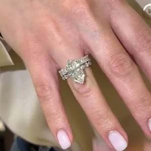Anillo de Plata de Ley 925 con Moissanita Corte Marquesa de 3.0 Quilates, Engaste de 6 Puntas, Bañado en Oro Blanco, Color D, Claridad VVS, para Mujer - Product Image 4
