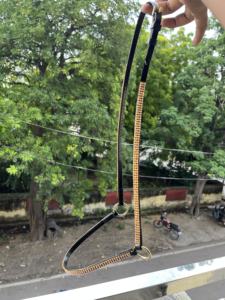 Cabestro de PVC Premium para Exhibición Ecuestre con Herrajes de Latón, Ajustable, Duradero y Cómodo, Collar para Caballo, Tamaños Completo/Cob - Product Image 4