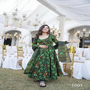 Nueva Colección de Kurti Anarkali con Estampado Digital y Pantalones Plazzo/Dupatta, Proveedor Indio - Product Image 1