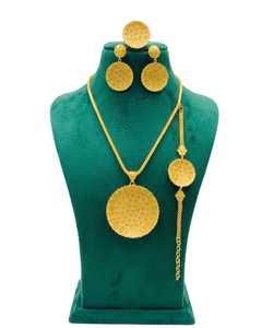 Precioso Juego de Joyería de 4 Piezas Chapado en Oro Estilo Indio/Árabe/Africano para Mujer, Ideal para Compromiso, Boda, Fiesta o Regalo Naykk - Product Image 1
