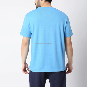 T-shirt en coton bleu clair à manches courtes et col rond pour homme, coupe classique, couleur unie, style décontracté, tissu tricoté respirant - Product Image 4