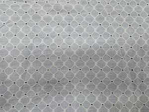 ผ้าฝ้ายแท้ Hakoba ลายฉลุ 75 GSM กว้าง 44 นิ้ว ลายดอกไม้ปักตาไก่สุดหรู สำหรับชุดฤดูร้อนและเดรส ยาว 20 เมตร - Product Image 5