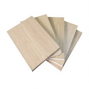 Contrachapado Revestido de Chapa de Roble Blanco - Ecológico para Uso en Interiores, Superficie Plana de Primera Calidad, Lijado por Ambos Lados - Product Image 1