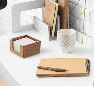 Porta Notas Clásico de Madera, Porta Tarjetas Escolares, Porta Notas Adhesivas de Madera con Logotipo y Diseño Personalizados - Product Image 6