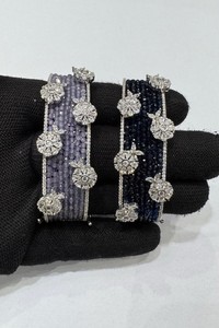 Bracelets manchette pour femme en alliage de zinc plaqué argent, sertis de zircon taille émeraude rouge et bleu, style classique, bijoux de fête - Product Image 2