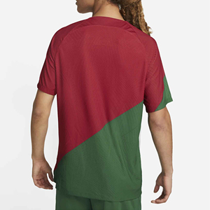 Camiseta de Fútbol Verde Texturizada de Manga Corta con Cuello Redondo, Ajuste Atlético, Tejido Transpirable de Poliéster, Ropa Deportiva - Product Image 3