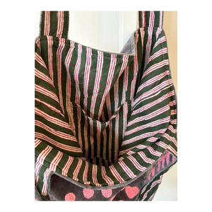 Sac fourre-tout en velours brodé Premium Love & Peace, sac à main chic et tendance, parfait pour le travail, les fêtes, les voyages et le shopping - Product Image 3