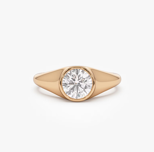Bague d'éternité en or 14 carats avec diamants de laboratoire, alliance de mariage entièrement sertie de diamants pour femmes - Product Image 2
