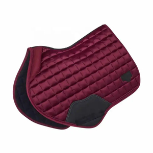 Tapis de selle polyvalent bordeaux matelassé en polyester avec doublure polaire pour l'équitation - Product Image 3