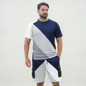 ชุดลำลองชายหาดสำหรับผู้ชาย เสื้อยืดและกางเกงขาสั้นน้ำหนักเบา ระบายอากาศได้ดี แฟชั่นฤดูร้อน - Product Image 2