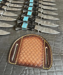 Couteau pliant utilitaire artisanal de qualité industrielle/DIY, 7,5 pouces, en acier Damas, manche en résine et corne, pointe droite à clipser - Product Image 3
