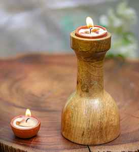 Support de bougie chauffe-plat en bois européen fait main, forme sablier, décoration de Noël pour la maison, porte-bougie en bois massif personnalisé - Product Image 1