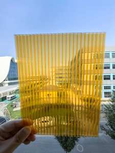 <span class=keywords><strong>Plaque</strong></span> <span class=keywords><strong>alvéolaire</strong></span> en <span class=keywords><strong>polycarbonate</strong></span> transparente, <span class=keywords><strong>ondulée</strong></span>, à double paroi, anti-UV, pour toiture et serre - Product Image 2