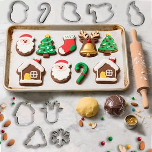 Set di 9 Decorazioni per Feste Natalizie, Stampini per Biscotti a Forma di Babbo Natale, Pupazzo di Neve e Bastoncini di Zucchero per Dolci Festivi - Product Image 2
