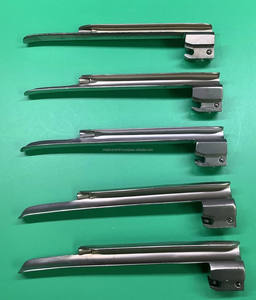 ชุดเครื่องมือส่องกล่องเสียงแบบใยแก้วนำแสงคุณภาพสูง พร้อมใบมีดตรง 5 ใบ สำหรับการใส่ท่อช่วยหายใจทางหู คอ จมูก และสัตว์ ได้รับมาตรฐาน CE ISO จาก Medivolve Wholesaler - Product Image 5