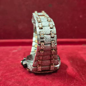 Montre élégante pour femme, analogique, à mouvement mécanique, avec boîtier en acier inoxydable artisanal, bracelet en cuir, verre saphir, 30 m - Product Image 1