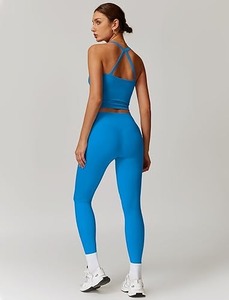 Conjunto de ropa de yoga con spandex flexible para mujer - Product Image 2