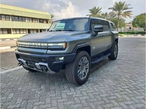 GMC para SUV Eléctrico, Primera Edición, Tracción en las Cuatro Ruedas, Batería de Litio, Asientos de Cuero, Neumáticos R21 - Product Image 4