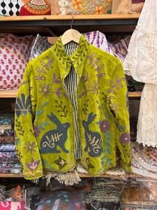 Veste en velours pour femme, col mandarin, manches longues, motif floral brodé à la main, motif lapin, manteau de printemps, design à points ouverts, Suzani - Product Image 3