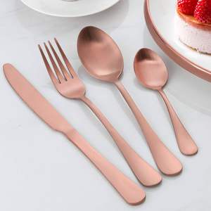 Couverts de table inspirés de l'ambiance méditerranéenne, conçus pour les réunions chaleureuses autour de la table, l'accueil raffiné et les moments de repas élégants et décontractés. - Product Image 5