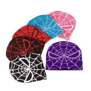 Bonnet en acrylique personnalisé avec impression en relief, motif jacquard tricoté, unisexe, sans revers, style streetwear avec lettres - Product Image 1