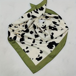 Écharpes de créateurs 100% soie véritable, impression de logo graphique personnalisé sur bandana carré en satin, écharpes personnalisées pour événements - Product Image 1