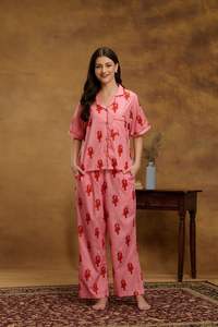 Ensemble de pyjama pour femmes en coton 100% imprimé homard rose, doux, respirant, vêtements de nuit pour l'été et le printemps, vêtements de détente, ODM - Product Image 2