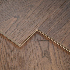 Suelo de Madera de Roble Blanco en Chevron, 15 mm, Superficie Lisa, Diseño Moderno, Aplicación en Pasillos - Product Image 5