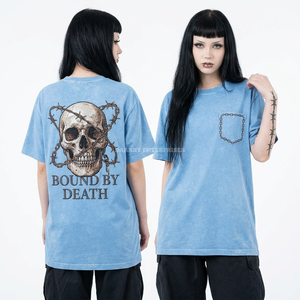 T-shirt graphique pour femme en coton lourd 240 GSM, bleu délavé à l'acide, motif crâne et fil barbelé, avec détail poche, vente en gros, fabricant - Product Image 1